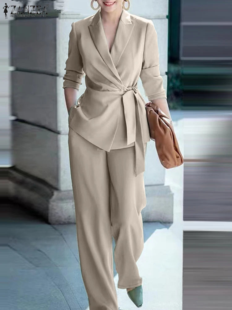 Conjunto elegante de blazer y pantalón para mujer con cinturón