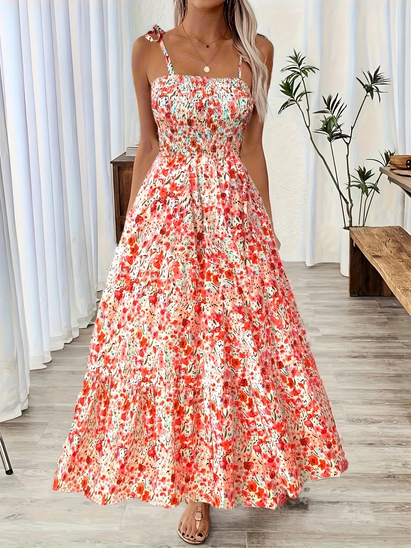 Vestido maxi bohemio con espalda descubierta y tirantes finos
