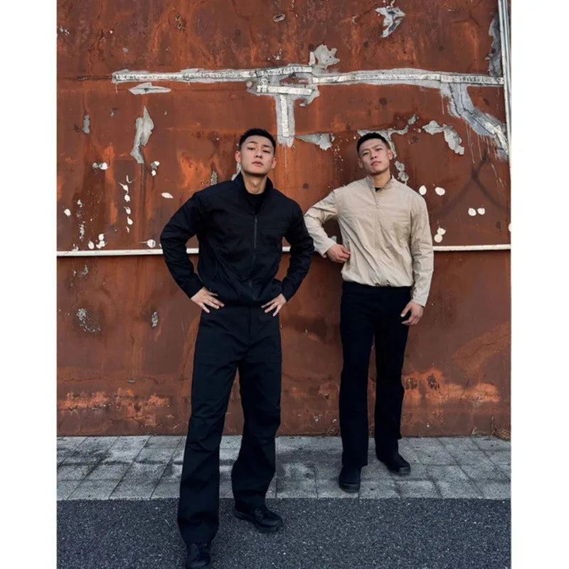 Chaqueta cortaviento para hombre con cuello alto