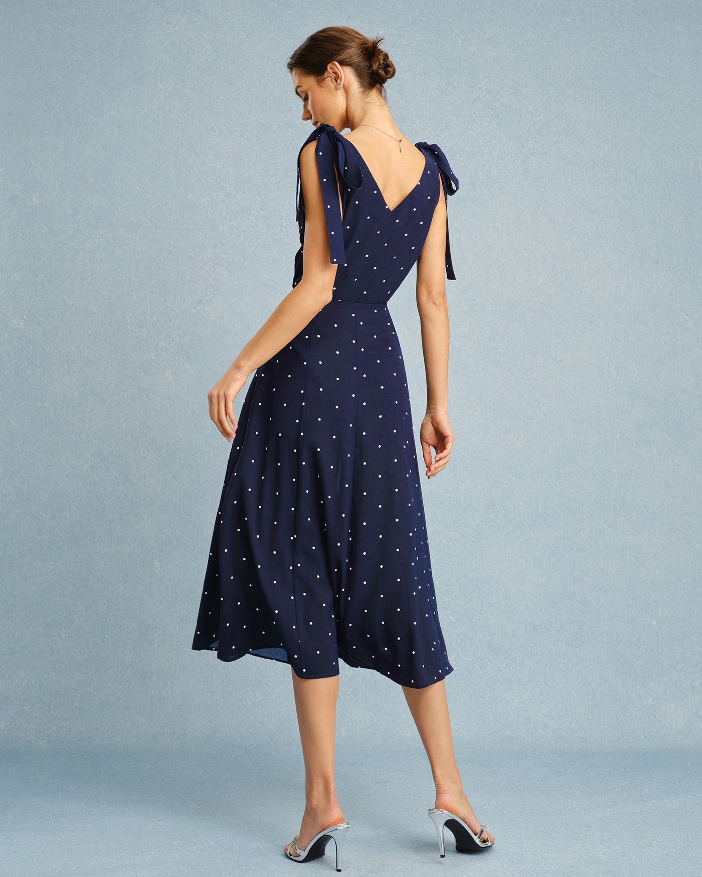 Falda Midi Azul Marino con Lunares y Abertura
